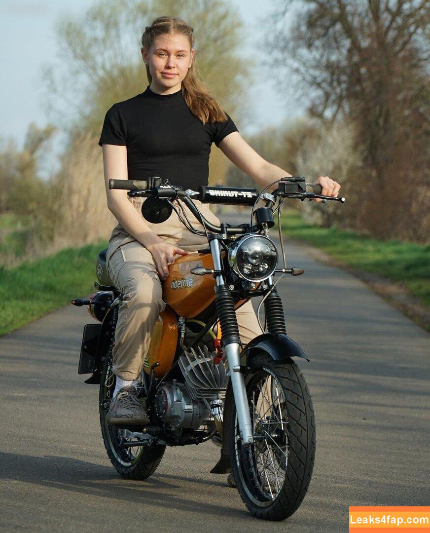 lxllx.se / German biker girl Instagram / Patreon / user leaked photo photo #0038