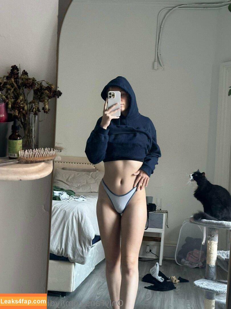 Lydia Renae / Slap Tastik / https: / lydia.free / lydia_renae.xo leaked photo photo #0252