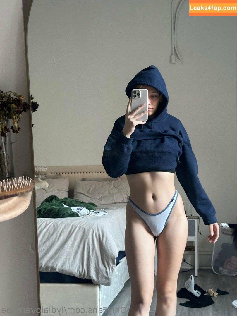 Lydia Renae / Slap Tastik / https: / lydia.free / lydia_renae.xo leaked photo photo #0255