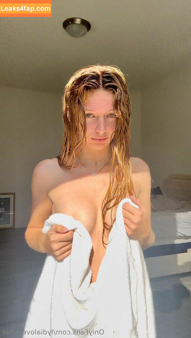 Lydia Renae / Slap Tastik / https: / lydia.free / lydia_renae.xo leaked photo photo #0261