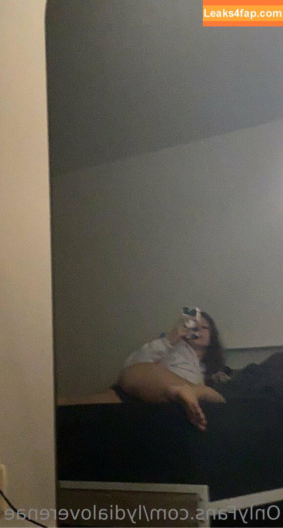 Lydia Renae / Slap Tastik / https: / lydia.free / lydia_renae.xo leaked photo photo #0902