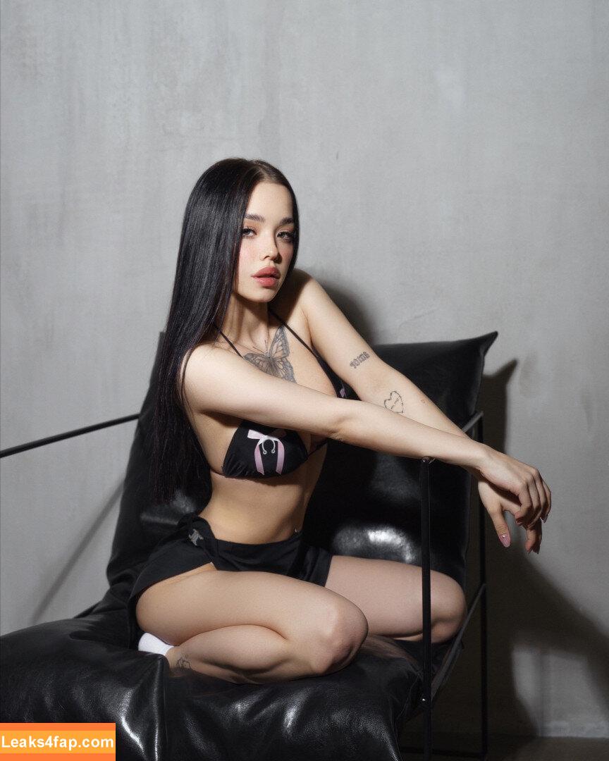 lyna_com / lyna_com2000 / lynatel leaked photo photo #0111