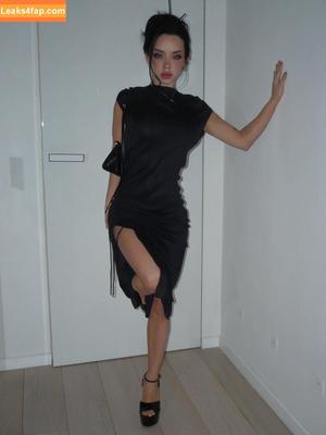 lyna_com photo #0128