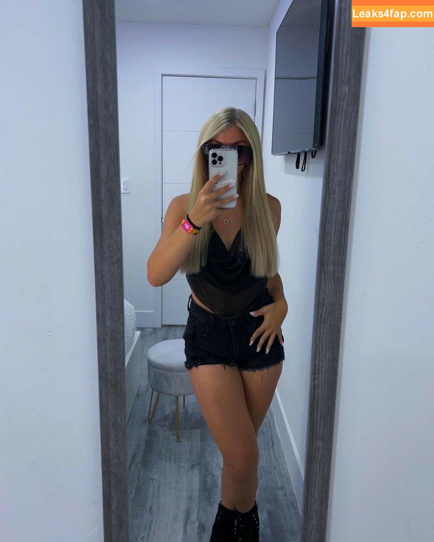 Lyndalessandro / Lynda Alessandro / lyndalarson01 leaked photo photo #0049