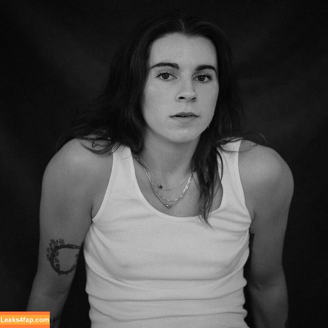 Lynn Gvnn / PVRIS / lynngvnn leaked photo photo #0001