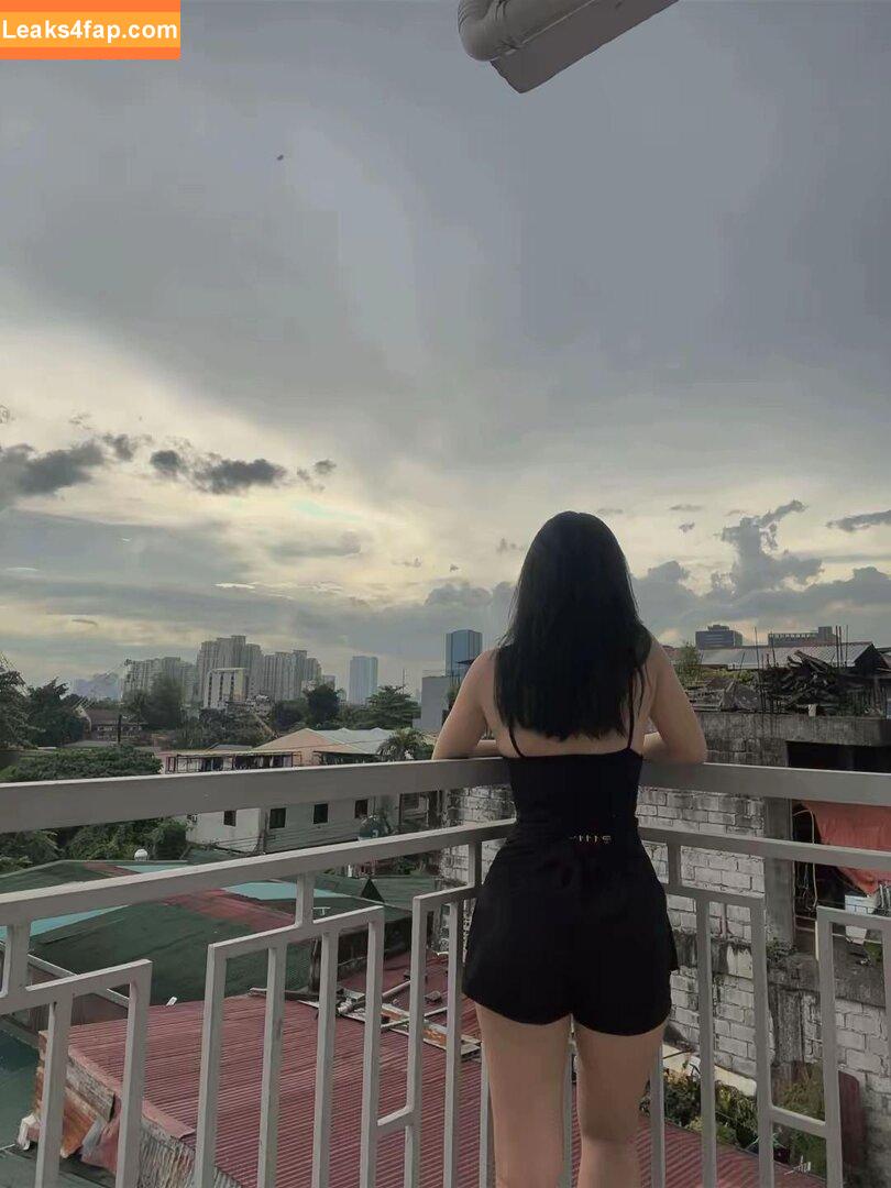 lynnn_znyy / ur_gf_lyn leaked photo photo #0018