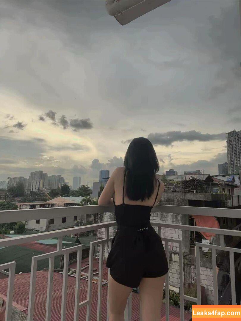 lynnn_znyy / ur_gf_lyn leaked photo photo #0019