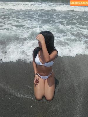 lynnn_znyy photo #0002