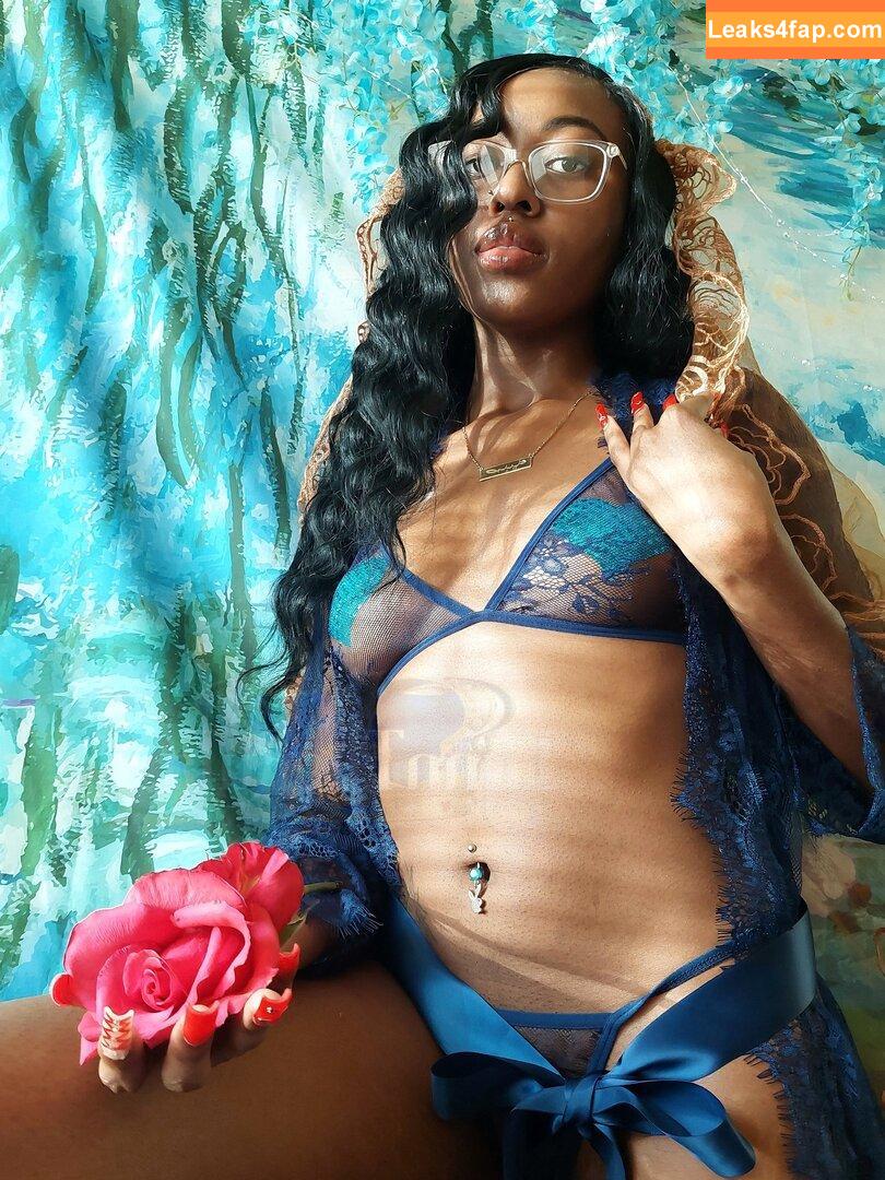 LynnTheRula / lynneairene / lynntoria leaked photo photo #0003