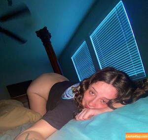 Lyric Rose photo #0002