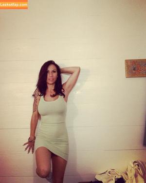 Lyssa Chapman photo #0130