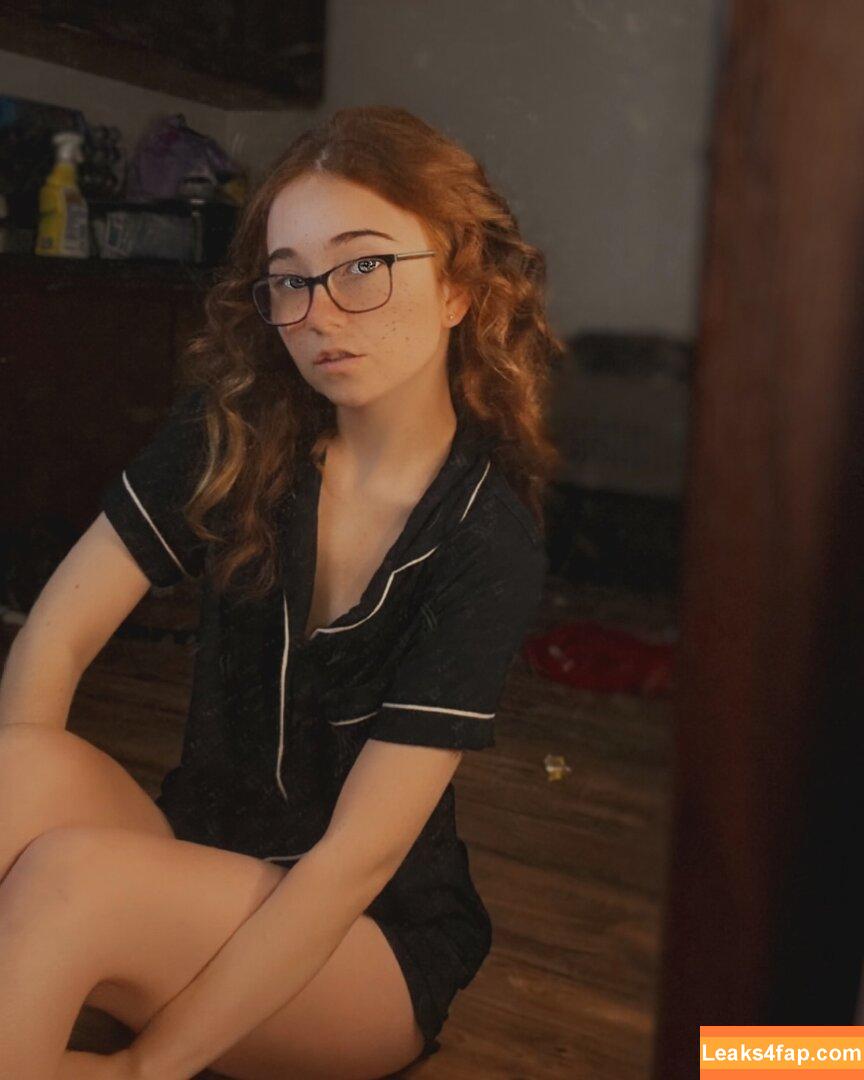 Lyssaurora /  leaked photo photo #0132