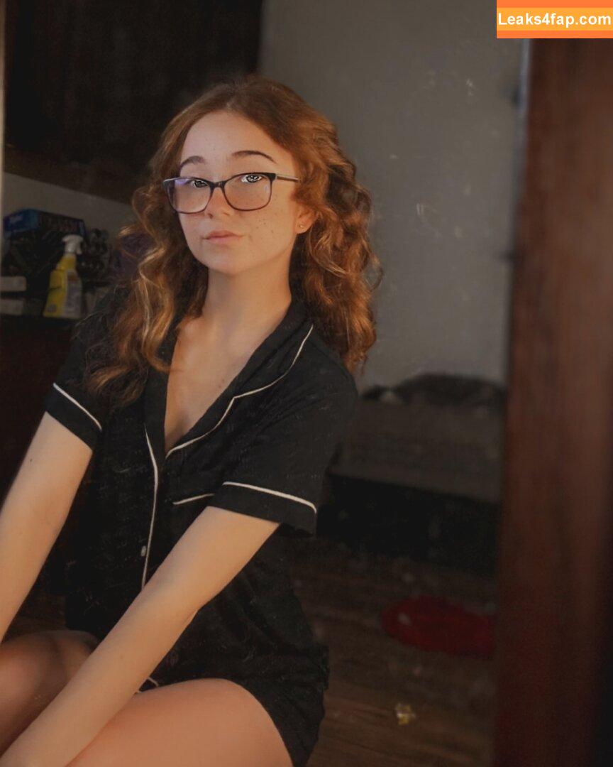 Lyssaurora /  leaked photo photo #0134