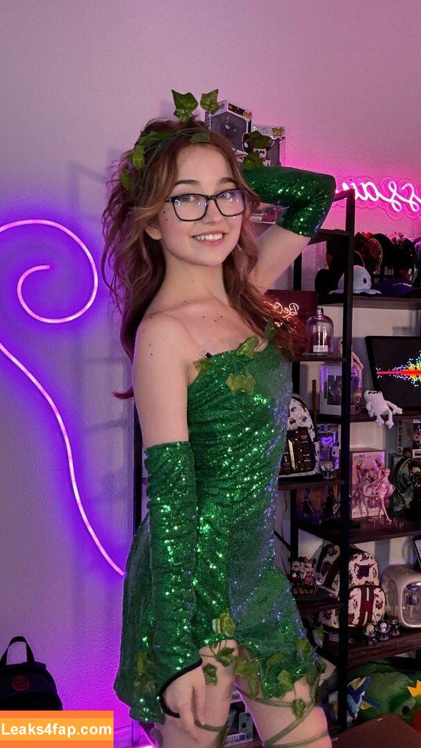 Lyssaurora /  leaked photo photo #1125