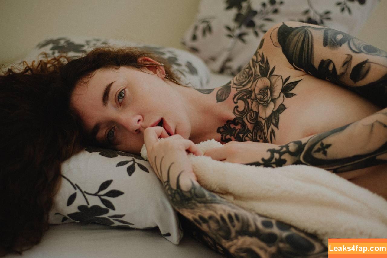 lyuba_cuba /  leaked photo photo #0006