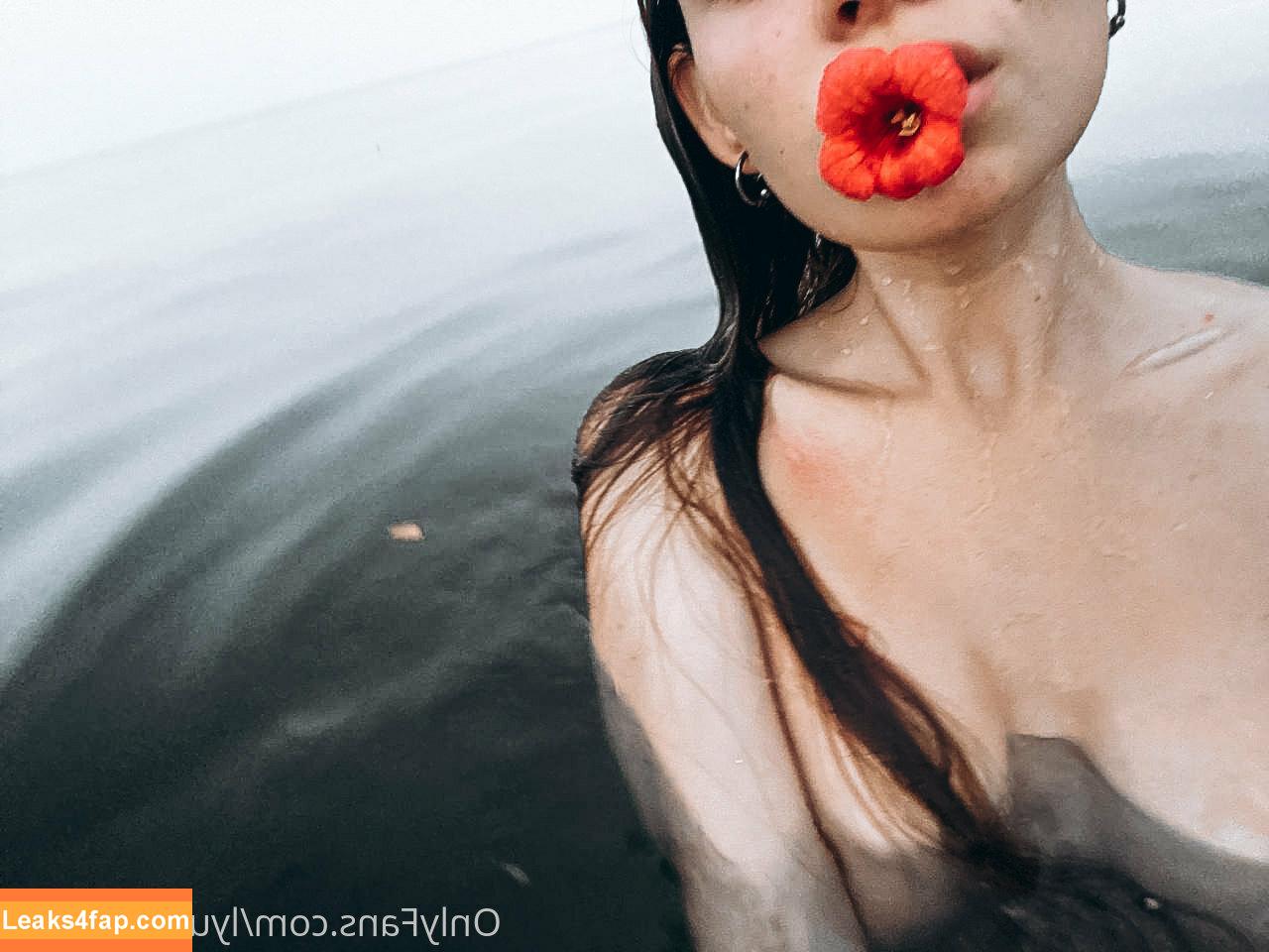 lyubovvomne / Milena / samadhi.amorr2 leaked photo photo #0154