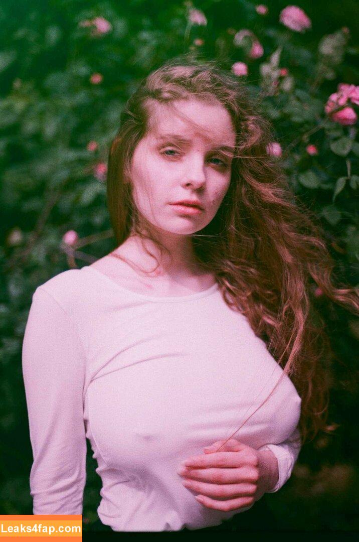 lyubovvomne / Milena / samadhi.amorr2 leaked photo photo #0208