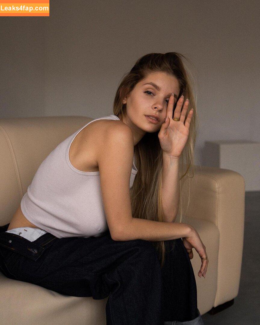 lyubovvomne / Milena / samadhi.amorr2 leaked photo photo #0289