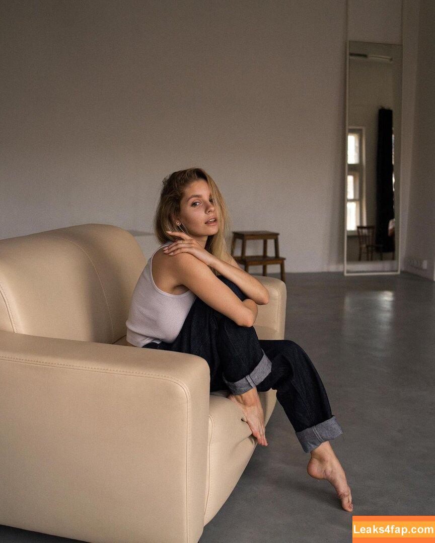 lyubovvomne / Milena / samadhi.amorr2 leaked photo photo #0292