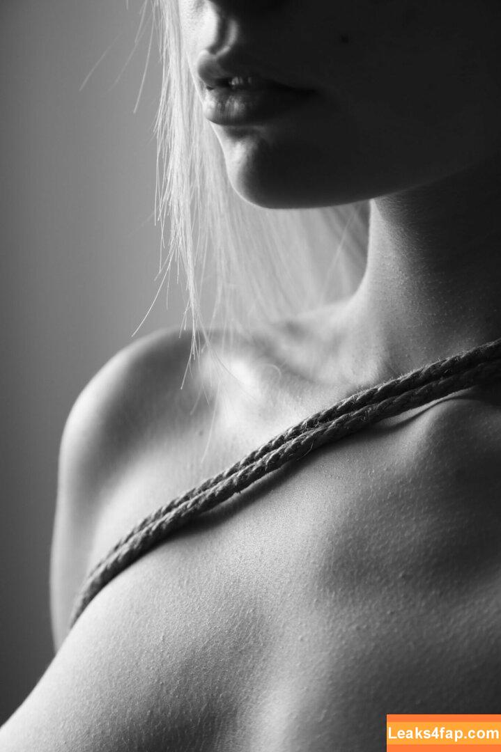 lyubovvomne / Milena / samadhi.amorr2 leaked photo photo #0322