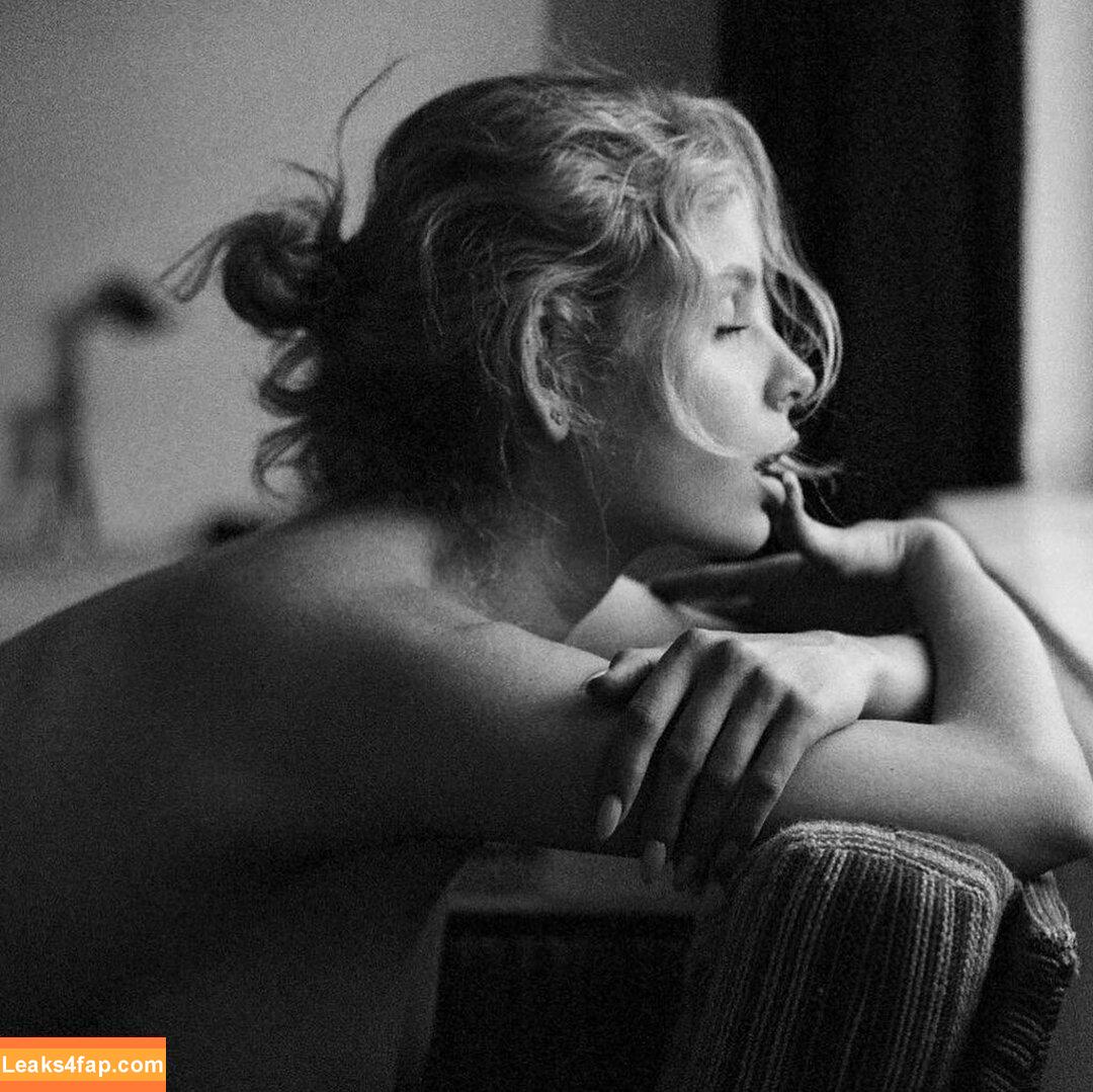 lyubovvomne / Milena / samadhi.amorr2 leaked photo photo #0343