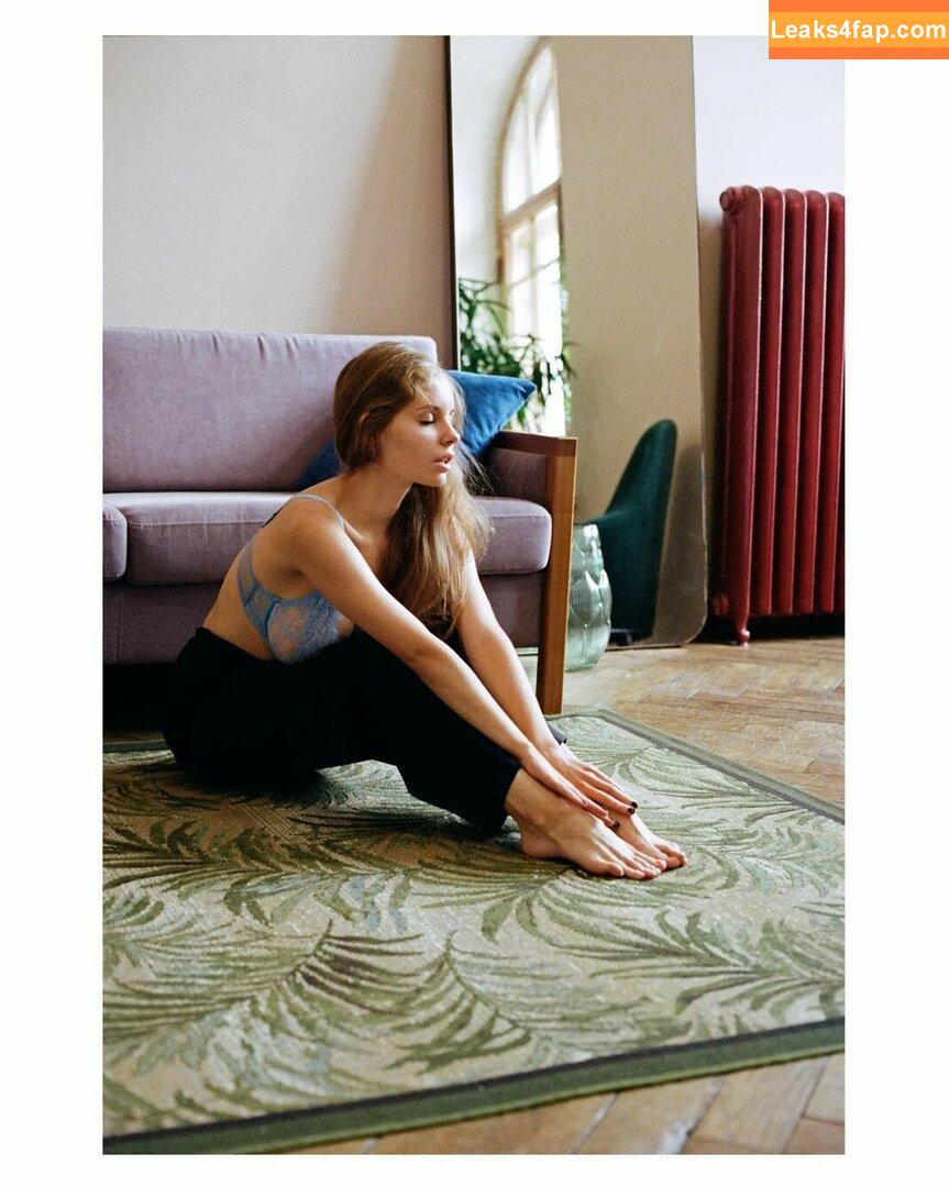 lyubovvomne / Milena / samadhi.amorr2 leaked photo photo #0443