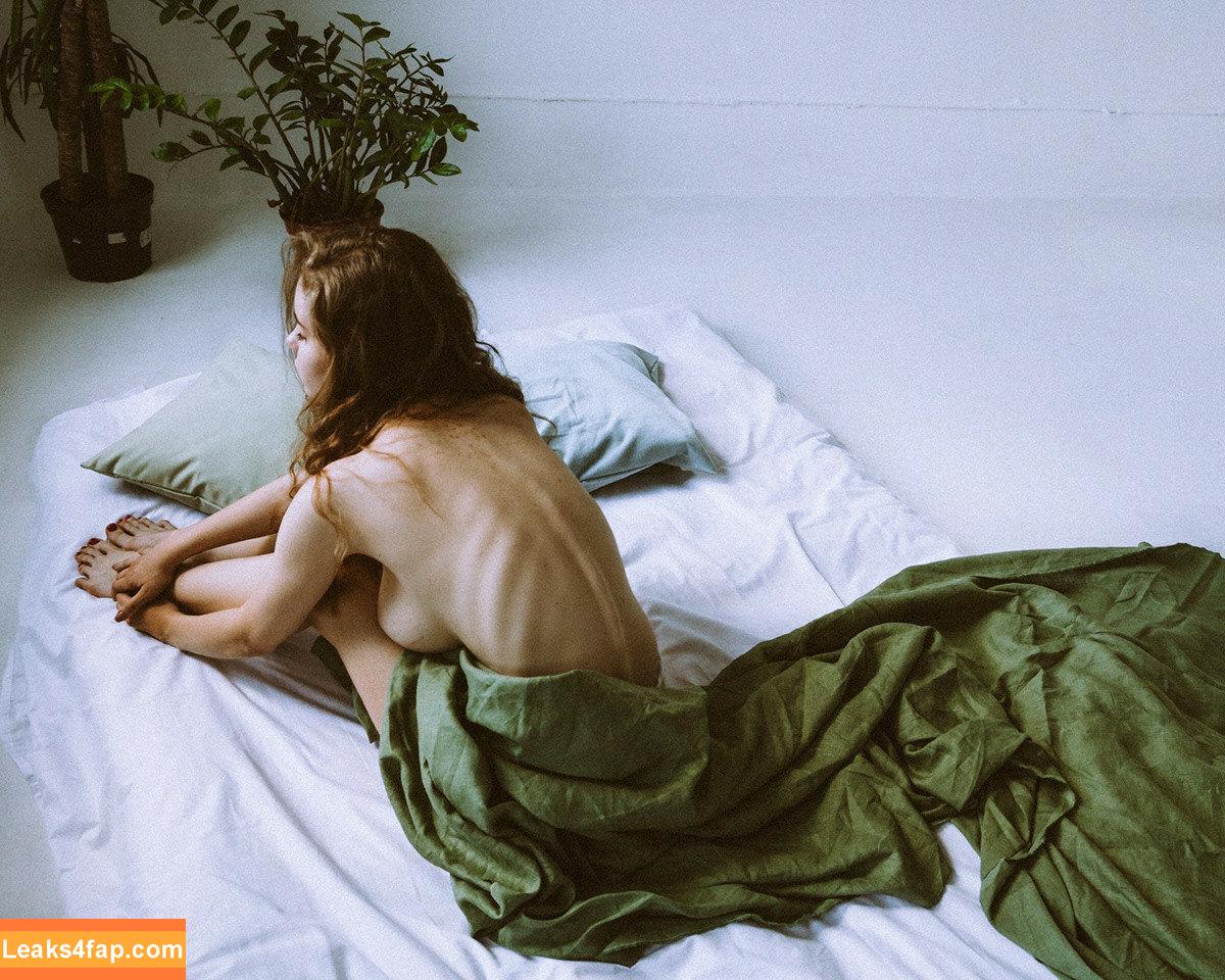 lyubovvomne / Milena / samadhi.amorr2 leaked photo photo #0492