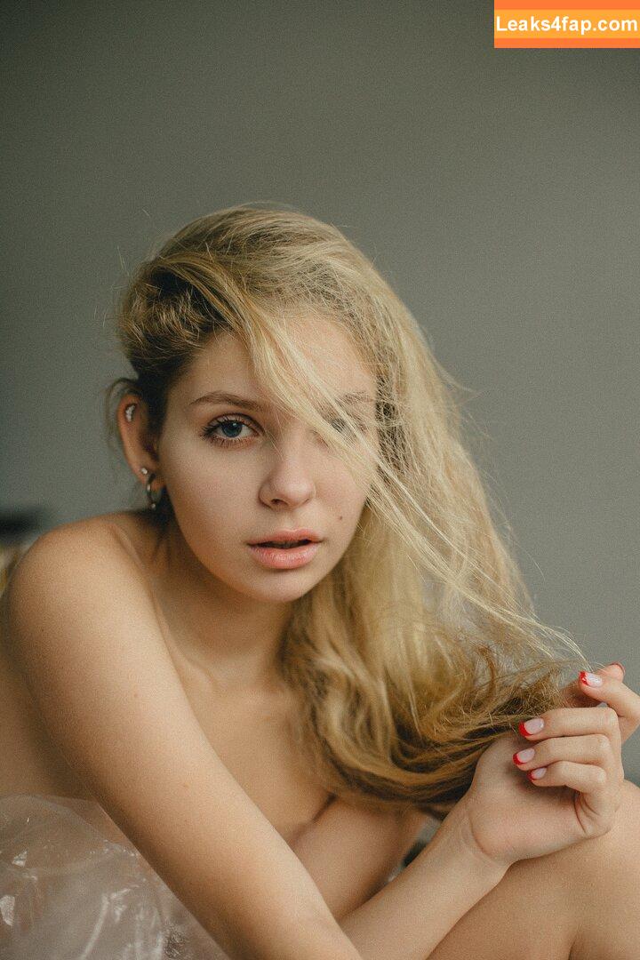 lyubovvomne / Milena / samadhi.amorr2 leaked photo photo #0782