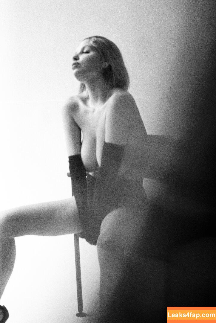 lyubovvomne / Milena / samadhi.amorr2 leaked photo photo #1177