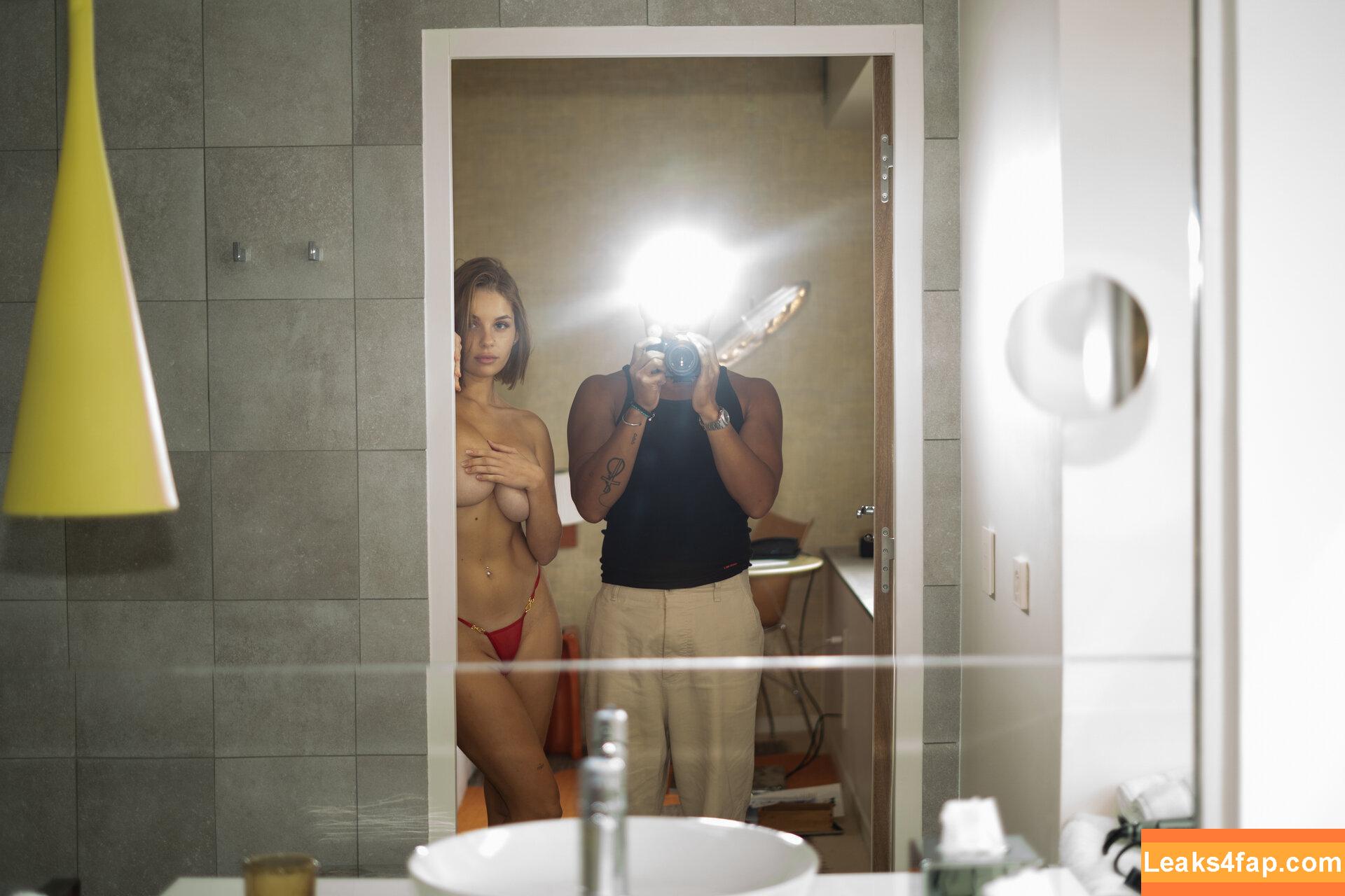 lyubovvomne / Milena / samadhi.amorr2 leaked photo photo #1974