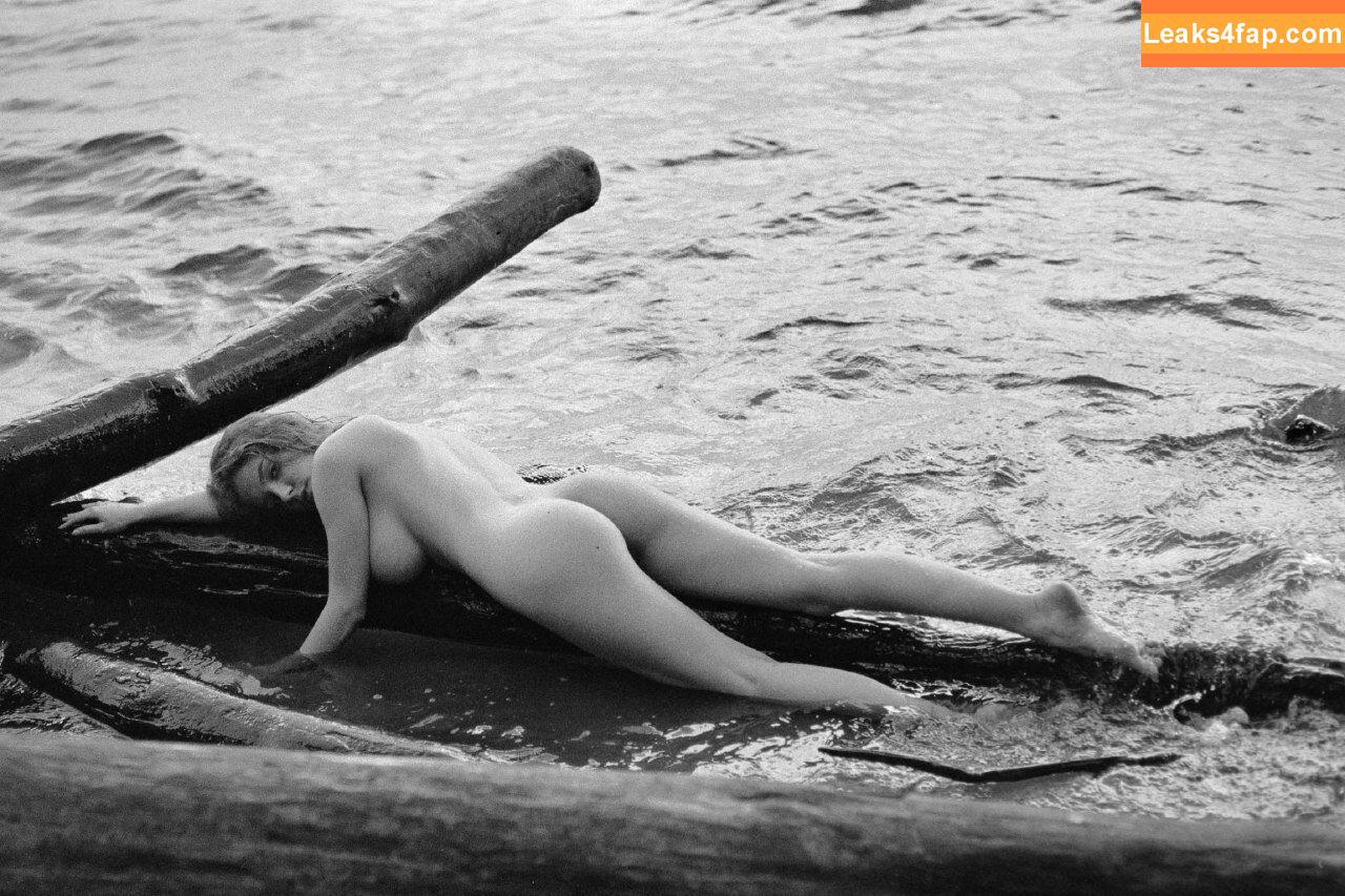 lyubovvomne / Milena / samadhi.amorr2 leaked photo photo #2070