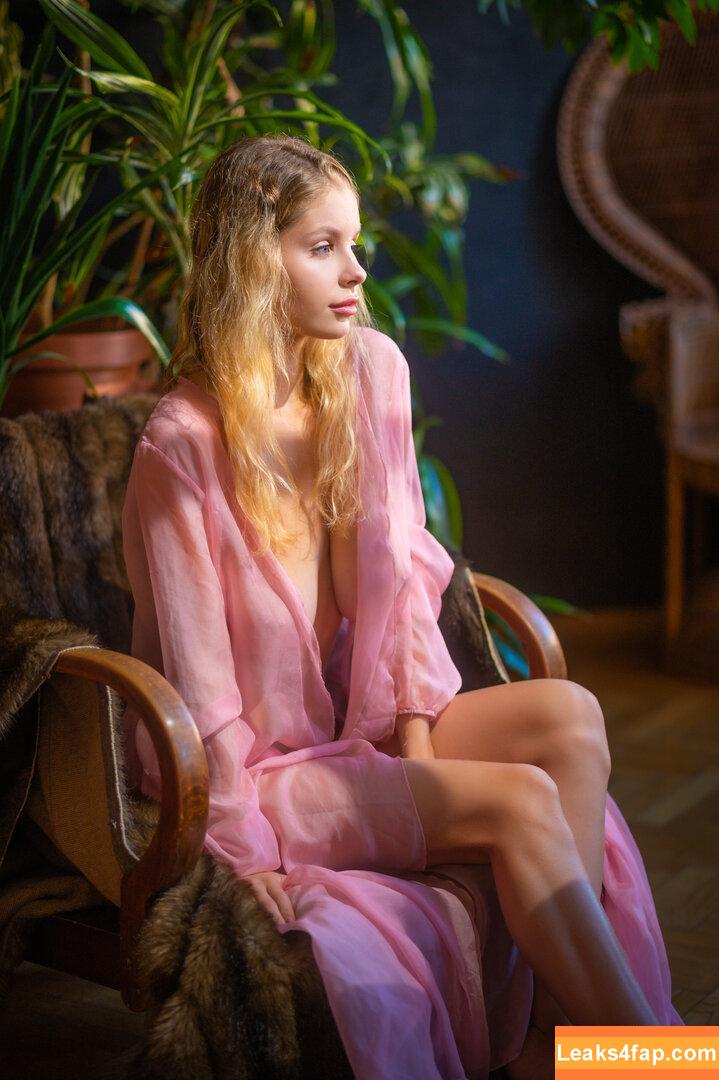 lyubovvomne / Milena / samadhi.amorr2 leaked photo photo #2077