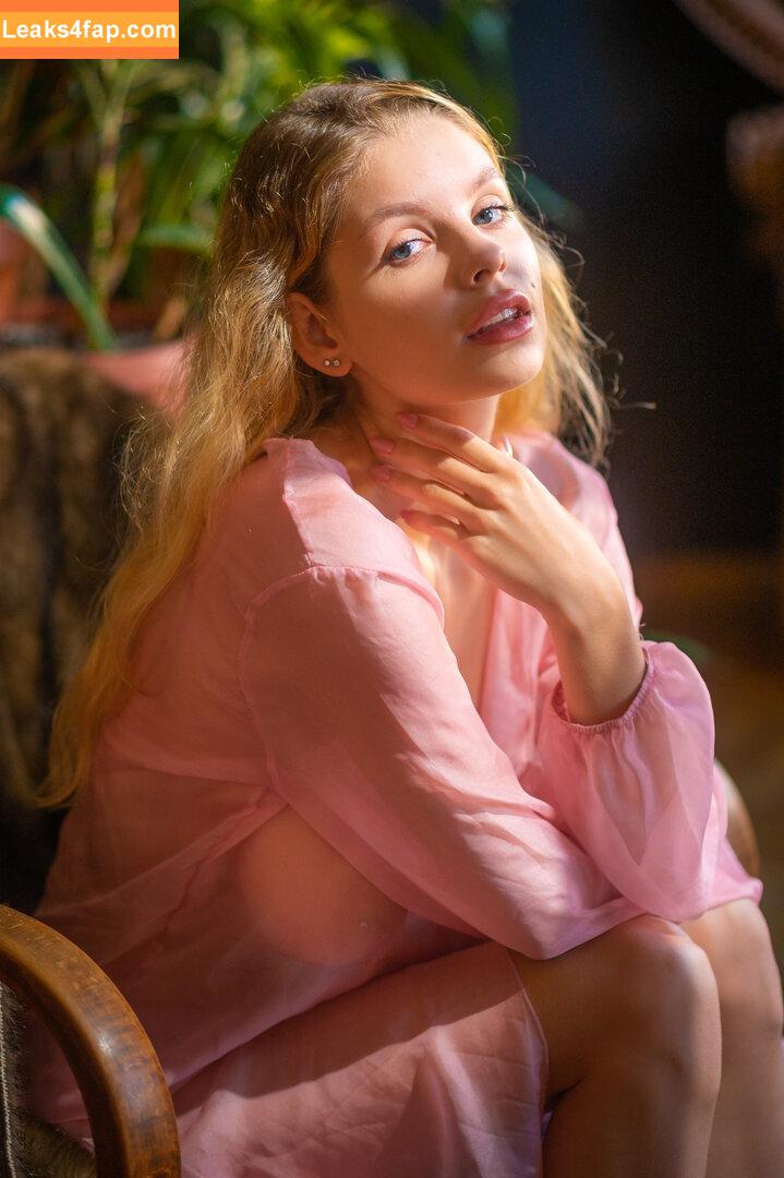 lyubovvomne / Milena / samadhi.amorr2 leaked photo photo #2079