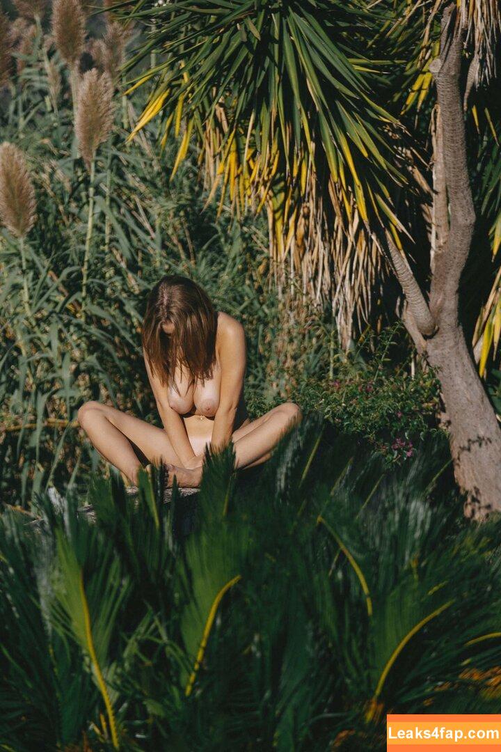 lyubovvomne / Milena / samadhi.amorr2 leaked photo photo #2166