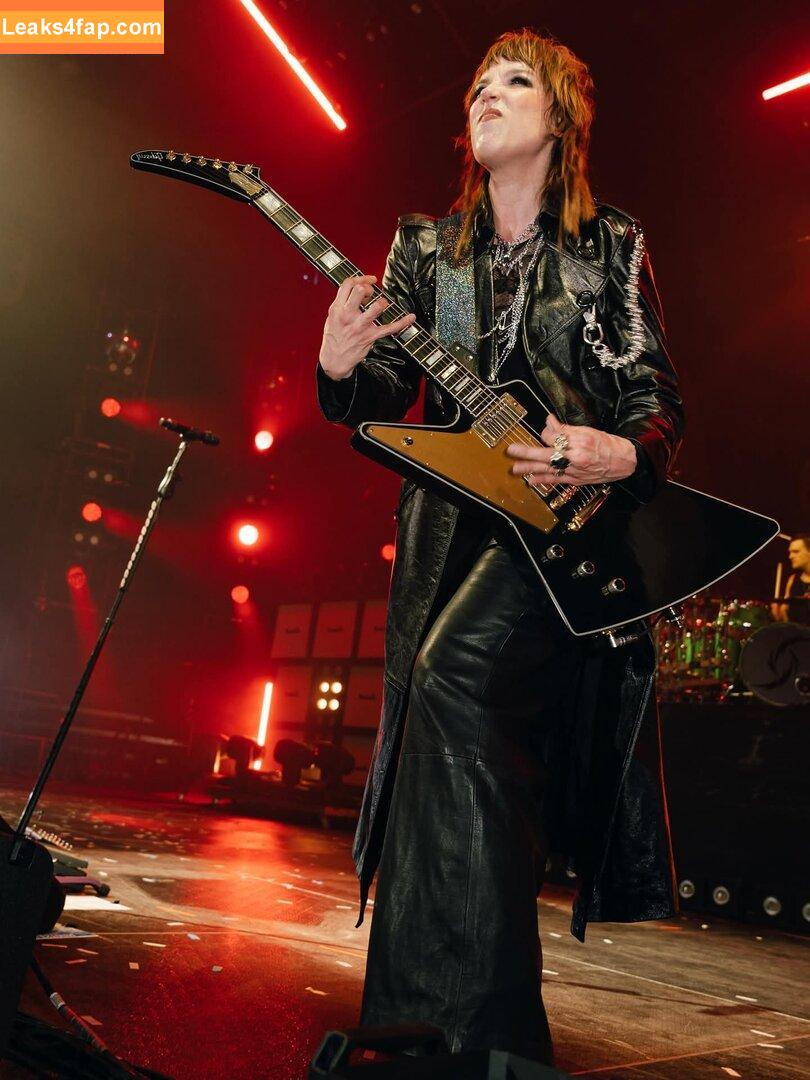 Lzzy Hale /  leaked photo photo #0008