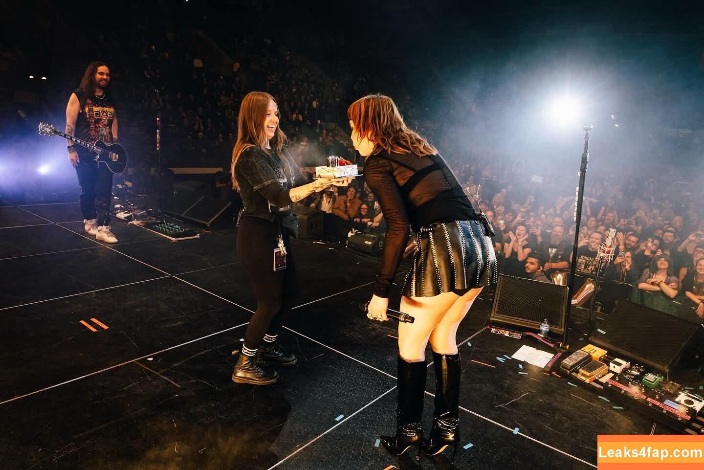 Lzzy Hale /  leaked photo photo #0009