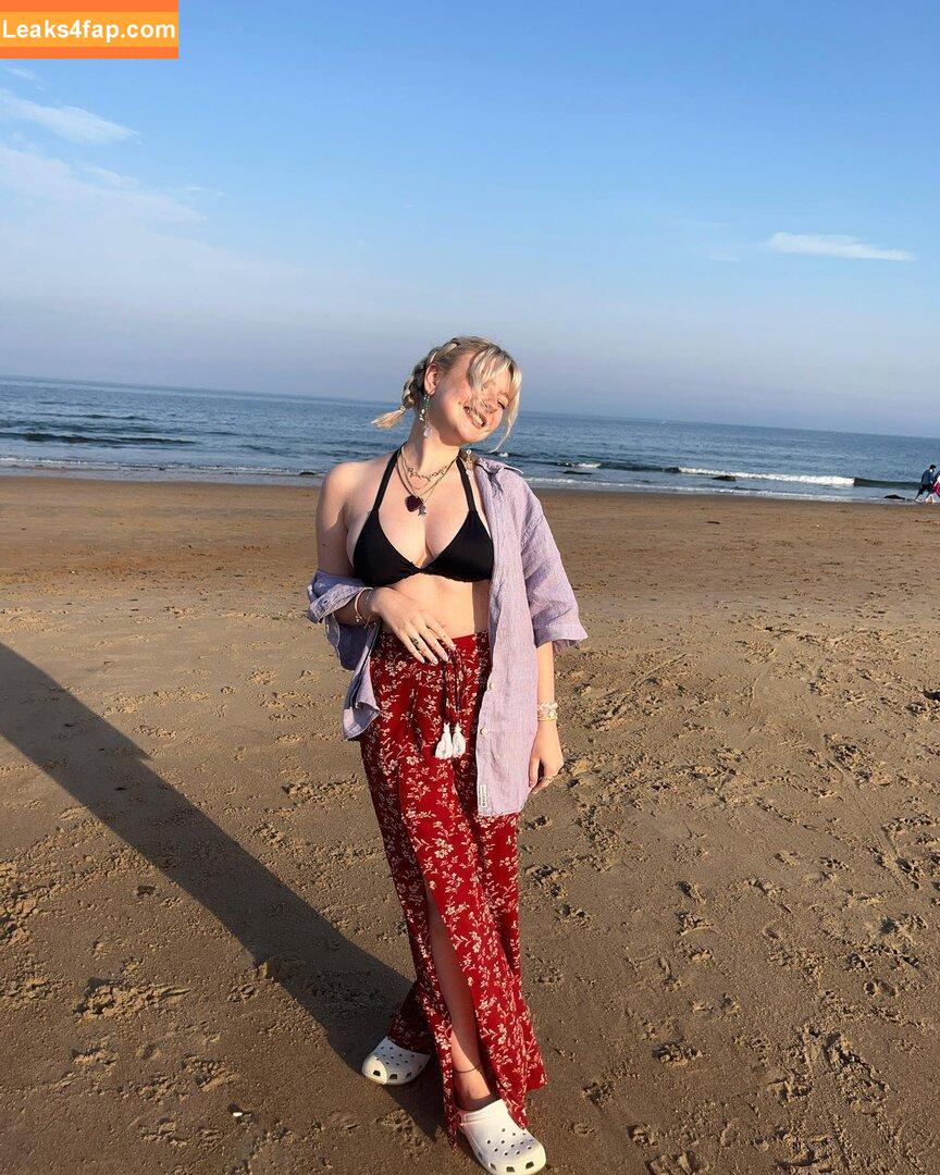 m.ae.3 / mae leaked photo photo #0217