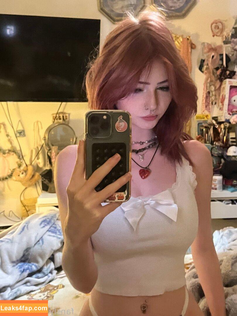 m.vlntn__ / milenavalentina19 / milenavalentina_ leaked photo photo #0032