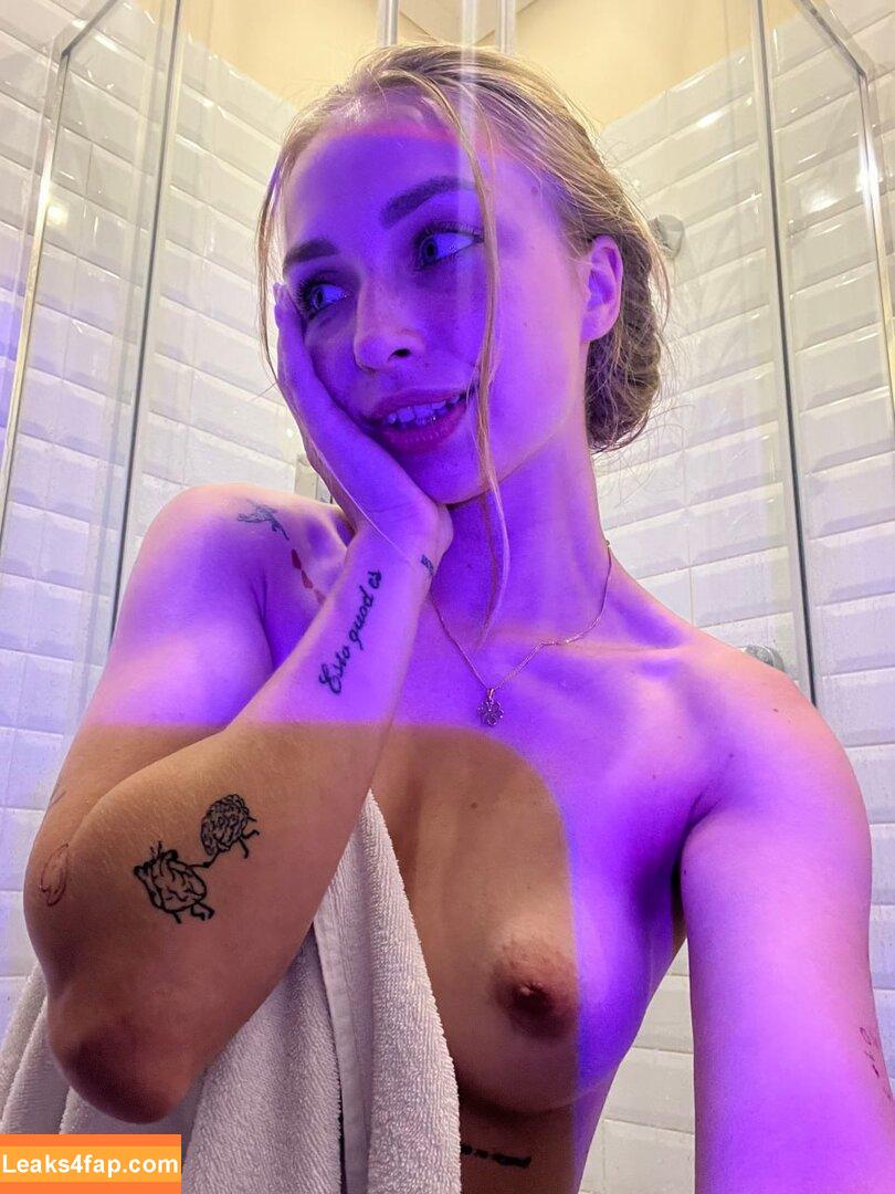 m_ykvchk / yourr_cherryyy leaked photo photo #0017