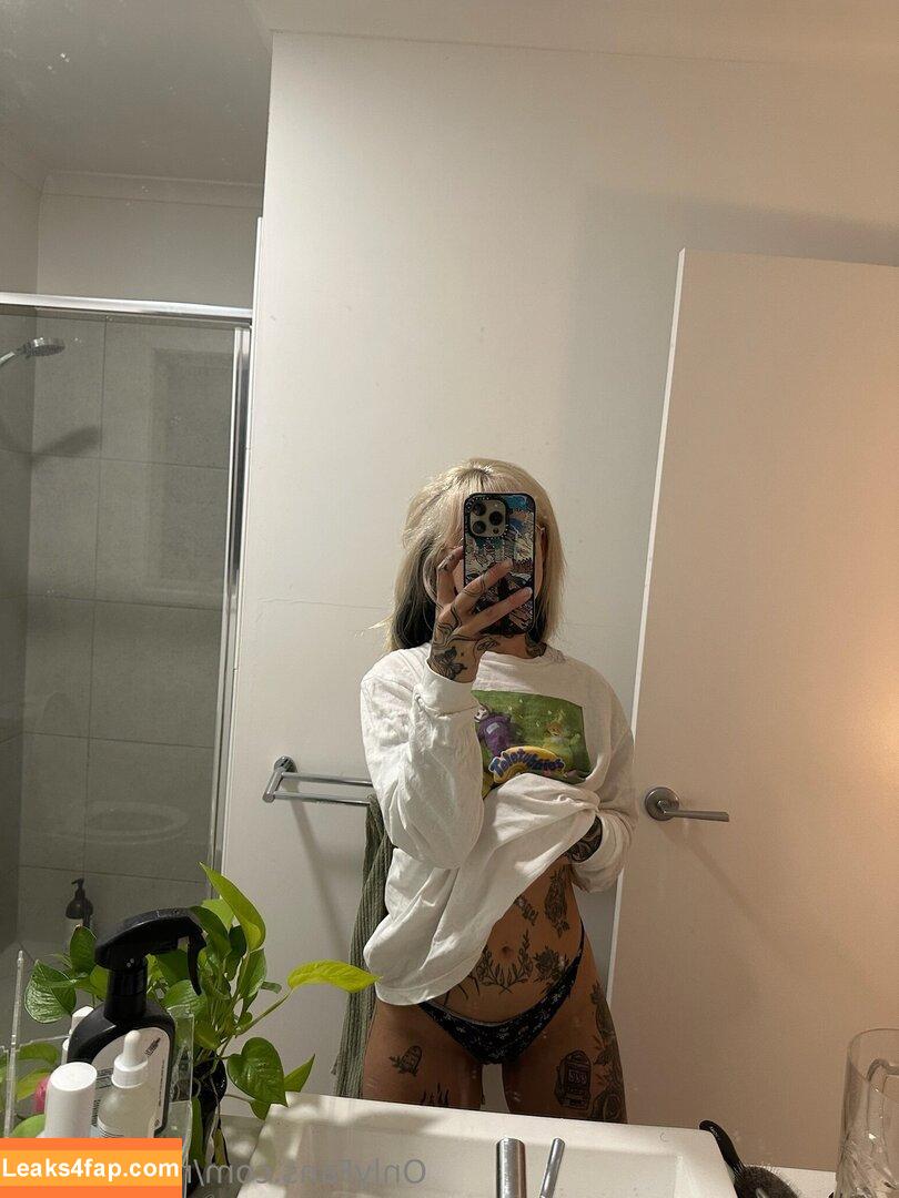 m0thgalren /  leaked photo photo #0025