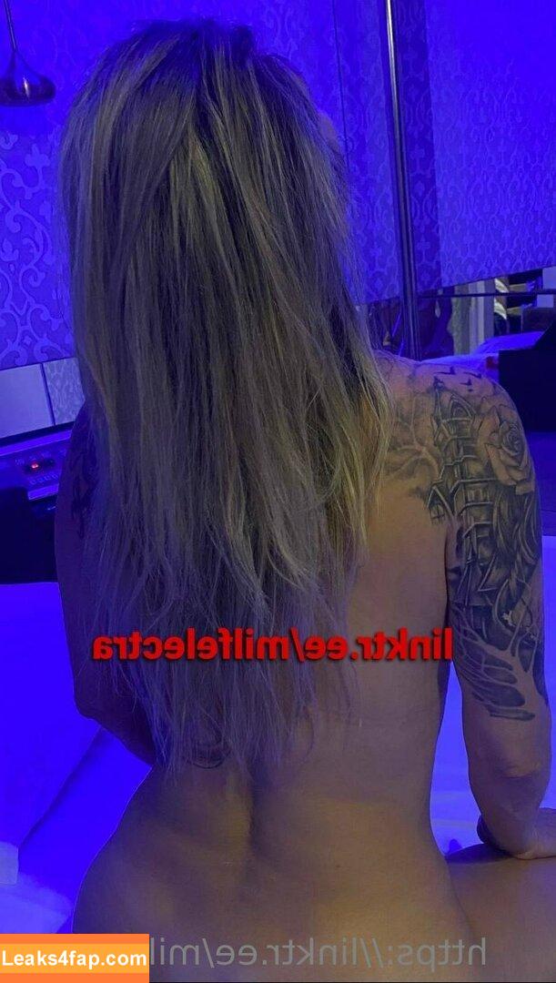 m1lf_electra /  leaked photo photo #0012