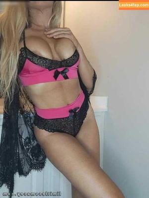 Macey Estrella-Kadlec photo #0142