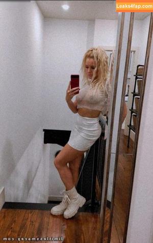 Macey Estrella-Kadlec photo #0211
