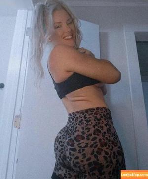 Macey Estrella-Kadlec photo #0275