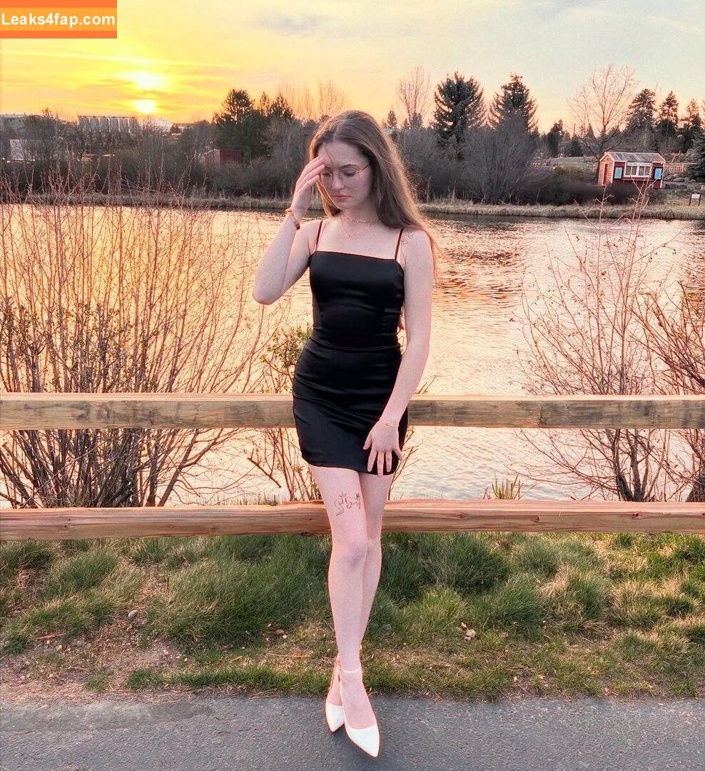 macie_br0wn /  leaked photo photo #0005