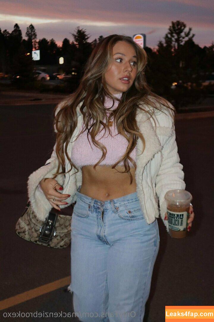 MacKenzie Brooke / mackenziebrookexo / mbpuricelli leaked photo photo #0184