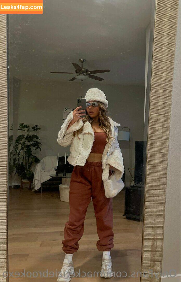 MacKenzie Brooke / mackenziebrookexo / mbpuricelli leaked photo photo #0455