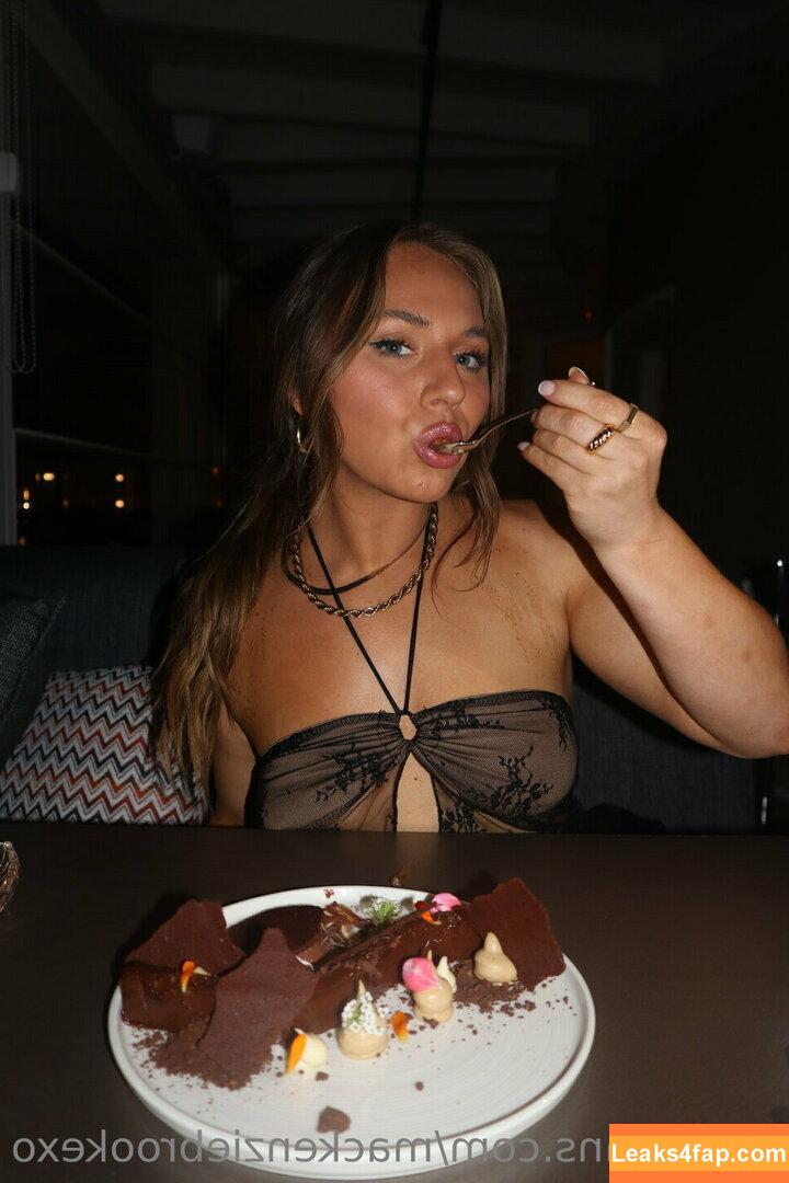 MacKenzie Brooke / mackenziebrookexo / mbpuricelli leaked photo photo #0480