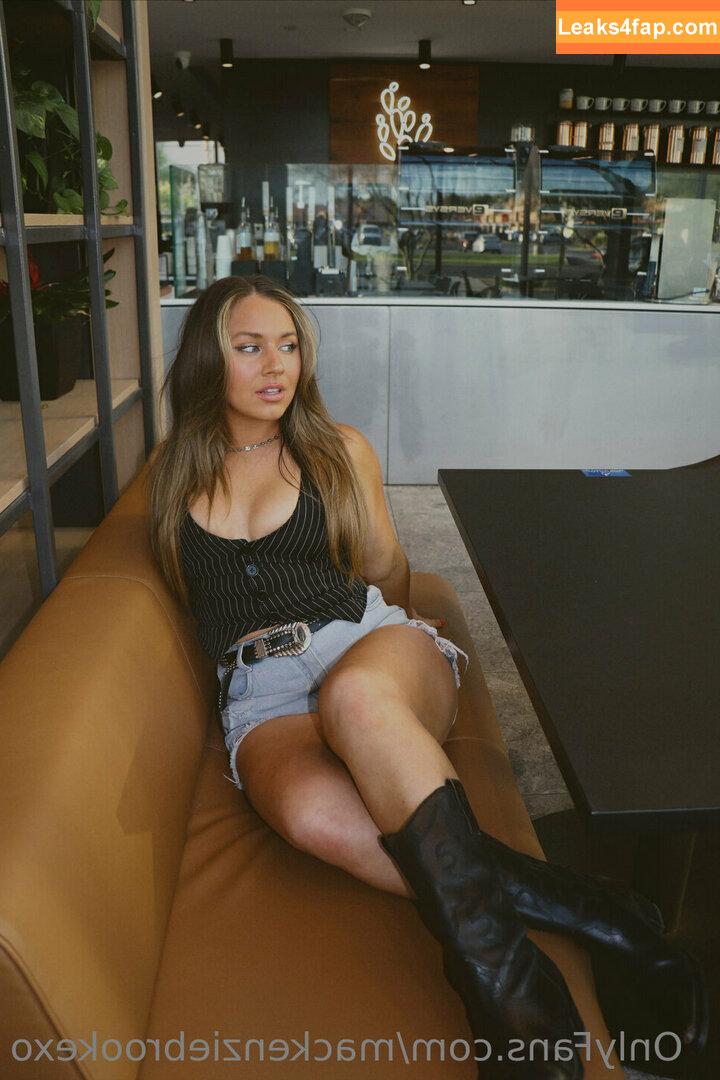 MacKenzie Brooke / mackenziebrookexo / mbpuricelli leaked photo photo #0619