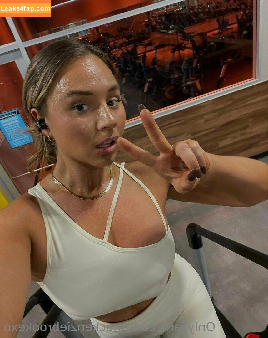 MacKenzie Brooke / mackenziebrookexo / mbpuricelli leaked photo photo #0655